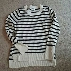 Old Navy Crewneck Sweater Sz Medium